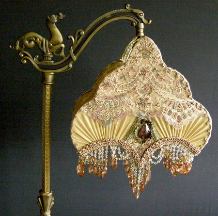 Empress Style Bridge Lamp Shade Victorian